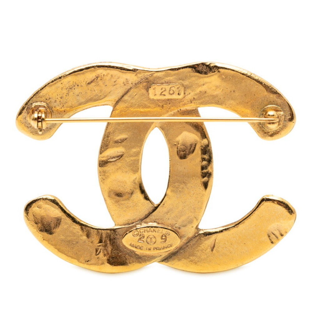 CHANEL Gold Logo Brooch - Picture 2 of 4